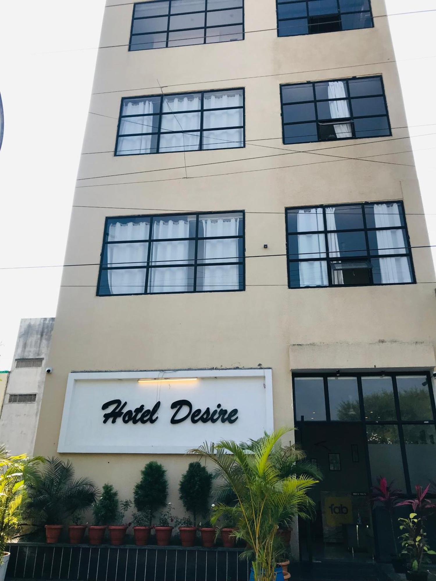 Hotel Divine Indore Extérieur photo
